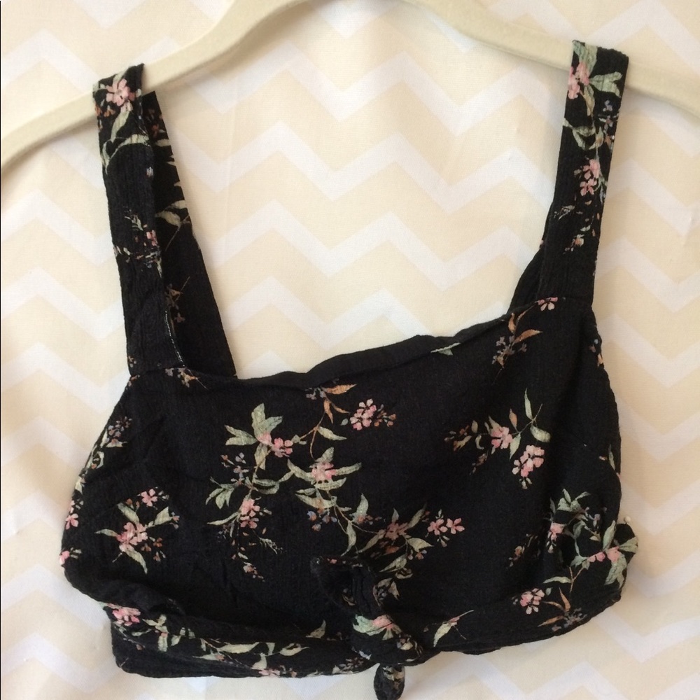 Black crop top